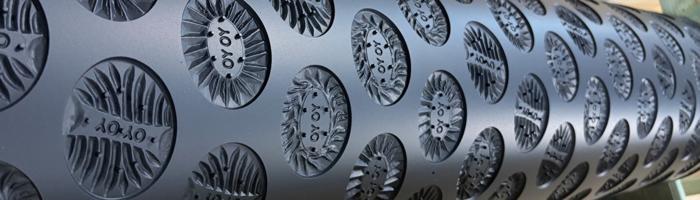 Teflon™ is so slippery it is the only material a gecko cannot stick to.